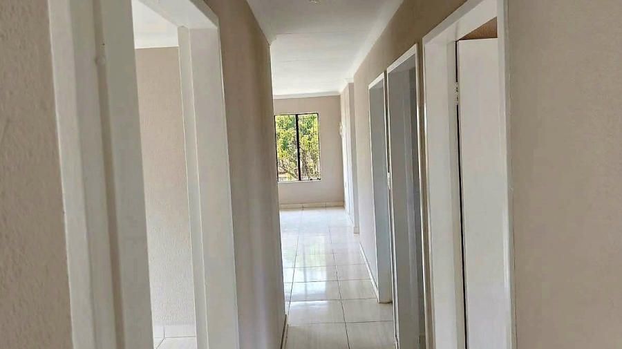 3 Bedroom Property for Sale in Tlhabane West North West